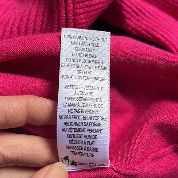 Ricki’s hot pink sweater - Picture 9 of 10